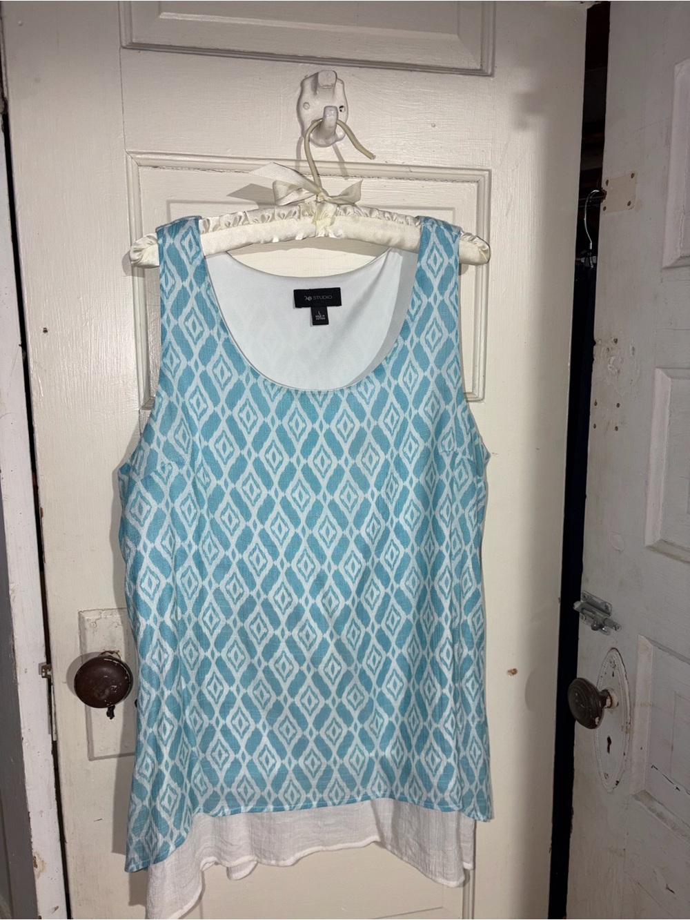 AB Studio Light Blue and White Geometric Layered Tank